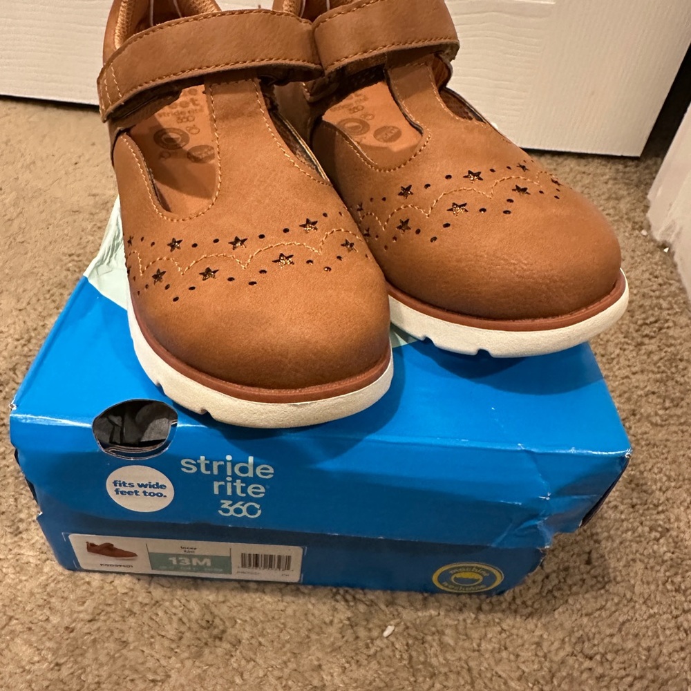 New Tan Stride Rite Girl Shoes